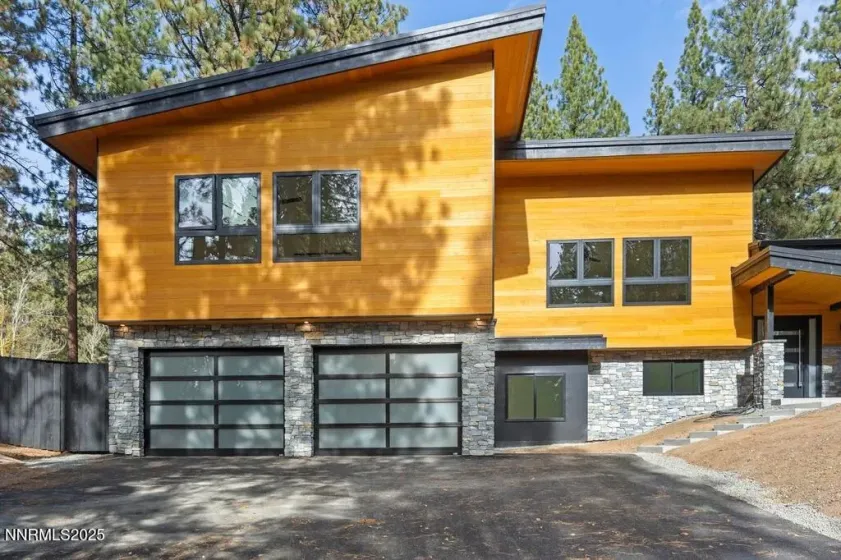 424 Pat, Incline Village, Nevada 89451, 5 Bedrooms Bedrooms, ,5 BathroomsBathrooms,Residential,Residential,Pat,250056569