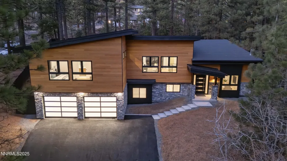 424 Pat, Incline Village, Nevada 89451, 5 Bedrooms Bedrooms, ,5 BathroomsBathrooms,Residential,Residential,Pat,250056569