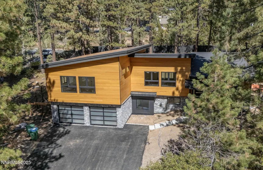 424 Pat, Incline Village, Nevada 89451, 5 Bedrooms Bedrooms, ,5 BathroomsBathrooms,Residential,Residential,Pat,250056569