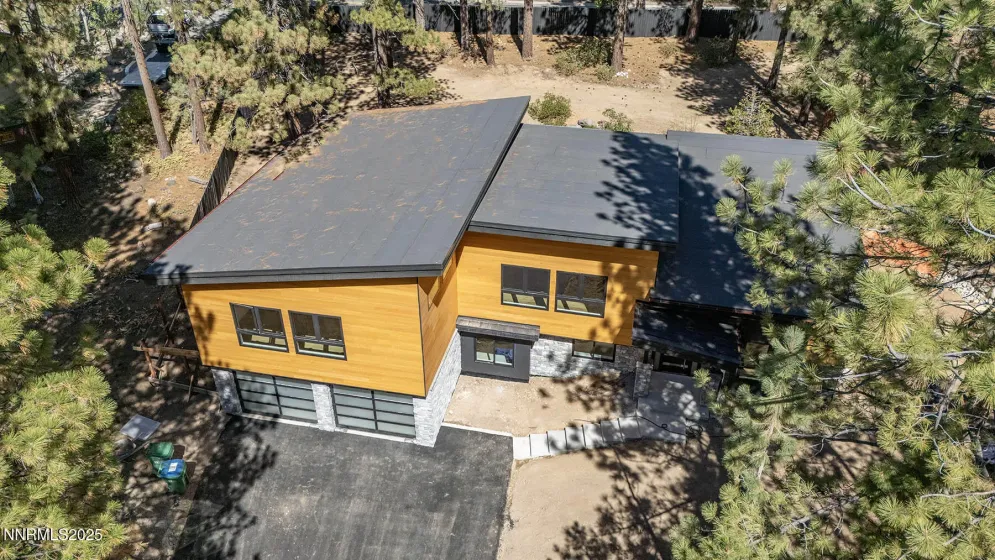 424 Pat, Incline Village, Nevada 89451, 5 Bedrooms Bedrooms, ,5 BathroomsBathrooms,Residential,Residential,Pat,250056569