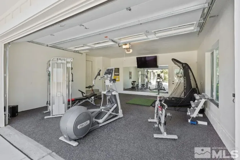 1965 Palmira, Reno, Nevada 89511, 4 Bedrooms Bedrooms, ,3 BathroomsBathrooms,Residential,Residential,Palmira,250002967