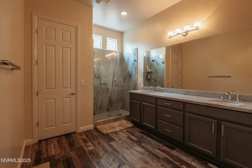 8326 Simsbury, Reno, Nevada 89523, 4 Bedrooms Bedrooms, ,3 BathroomsBathrooms,Residential,Residential,Simsbury,250056585