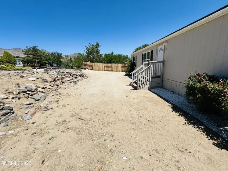 16 Stope, Dayton, Nevada 89403, 3 Bedrooms Bedrooms, ,2 BathroomsBathrooms,Residential,Residential,Stope,250051427