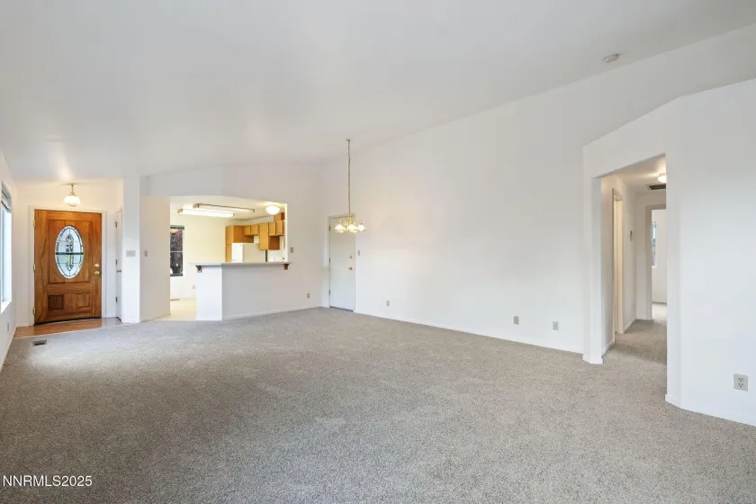 6811 Sonterra, Reno, Nevada 89523, 3 Bedrooms Bedrooms, ,2 BathroomsBathrooms,Residential,Residential,Sonterra,250056590