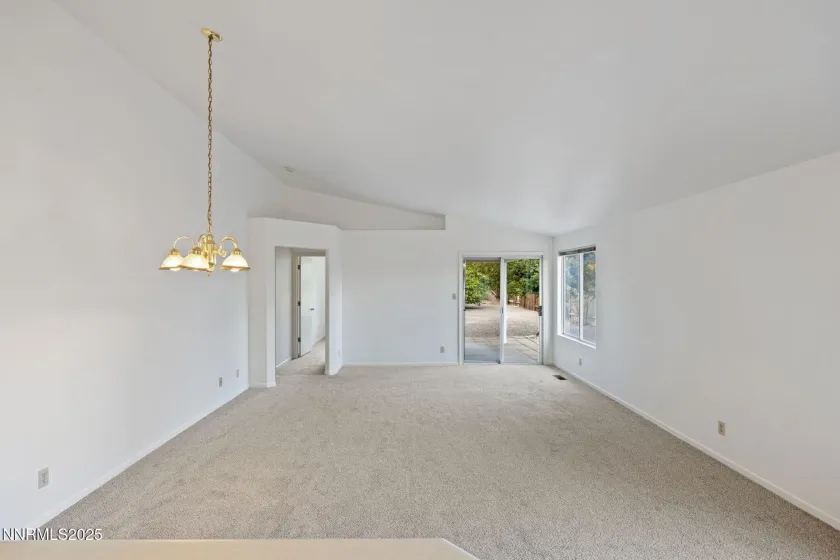 6811 Sonterra, Reno, Nevada 89523, 3 Bedrooms Bedrooms, ,2 BathroomsBathrooms,Residential,Residential,Sonterra,250056590