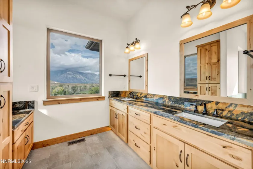 656 Stones Throw, Gardnerville, Nevada 89410, 3 Bedrooms Bedrooms, ,4 BathroomsBathrooms,Residential,Residential,Stones Throw,250056600