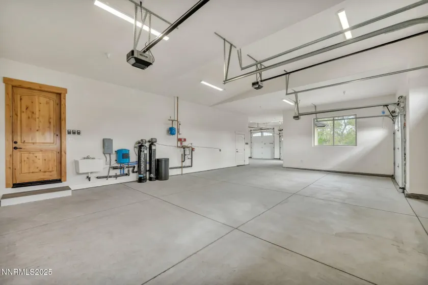 656 Stones Throw, Gardnerville, Nevada 89410, 3 Bedrooms Bedrooms, ,4 BathroomsBathrooms,Residential,Residential,Stones Throw,250056600