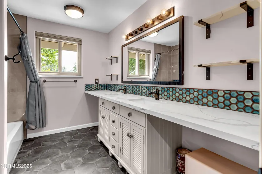 846 Zolezzi, Reno, Nevada 89511, 4 Bedrooms Bedrooms, ,3 BathroomsBathrooms,Residential,Residential,Zolezzi,250056601