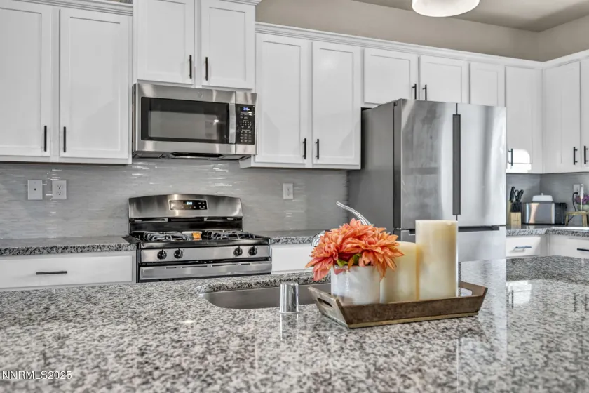 1071 Iron King, Sparks, Nevada 89441, 3 Bedrooms Bedrooms, ,2 BathroomsBathrooms,Residential,Residential,Iron King,250056606