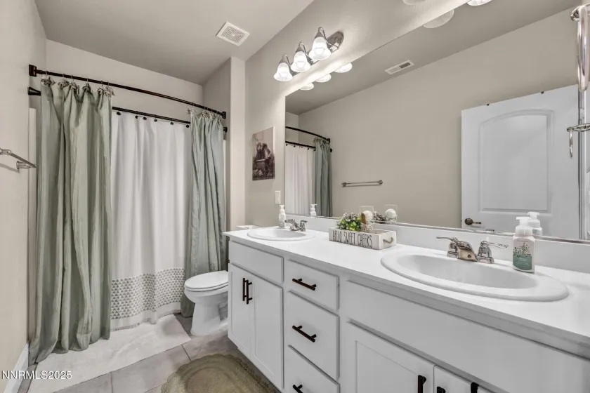 1071 Iron King, Sparks, Nevada 89441, 3 Bedrooms Bedrooms, ,2 BathroomsBathrooms,Residential,Residential,Iron King,250056606