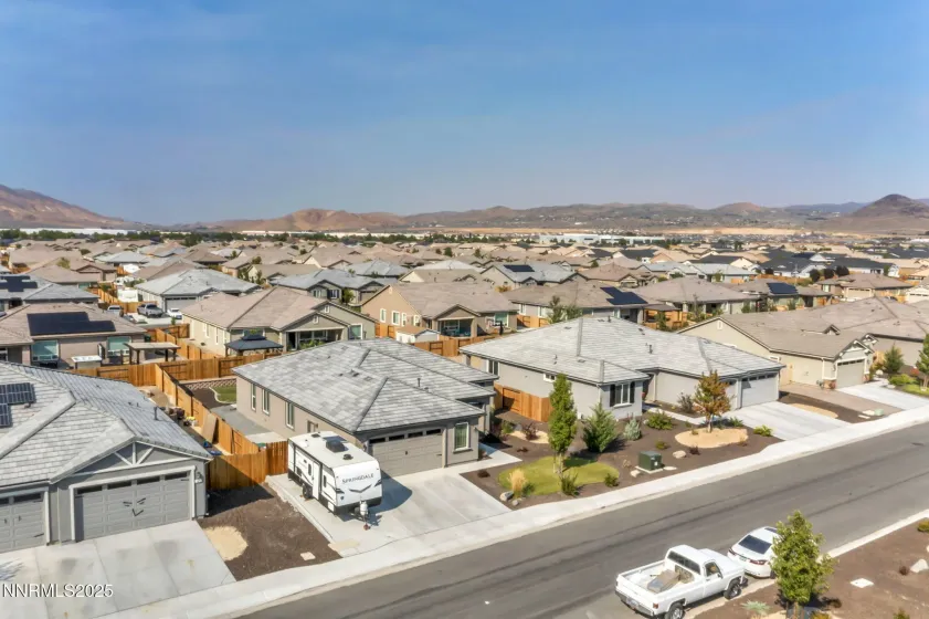 1071 Iron King, Sparks, Nevada 89441, 3 Bedrooms Bedrooms, ,2 BathroomsBathrooms,Residential,Residential,Iron King,250056606