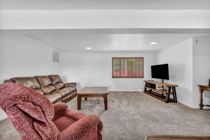 167 7th, Sun Valley, Nevada 89433, 3 Bedrooms Bedrooms, ,2 BathroomsBathrooms,Residential,Residential,7th,250056627