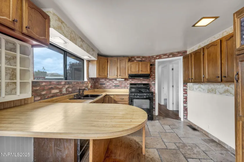 167 7th, Sun Valley, Nevada 89433, 3 Bedrooms Bedrooms, ,2 BathroomsBathrooms,Residential,Residential,7th,250056627