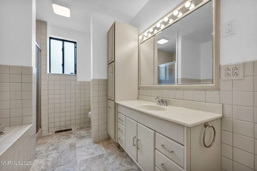 167 7th, Sun Valley, Nevada 89433, 3 Bedrooms Bedrooms, ,2 BathroomsBathrooms,Residential,Residential,7th,250056627