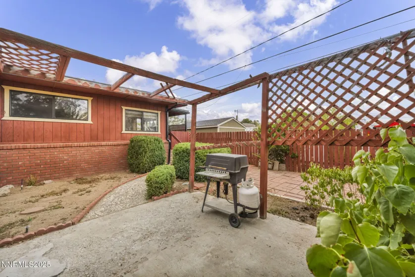 167 7th, Sun Valley, Nevada 89433, 3 Bedrooms Bedrooms, ,2 BathroomsBathrooms,Residential,Residential,7th,250056627