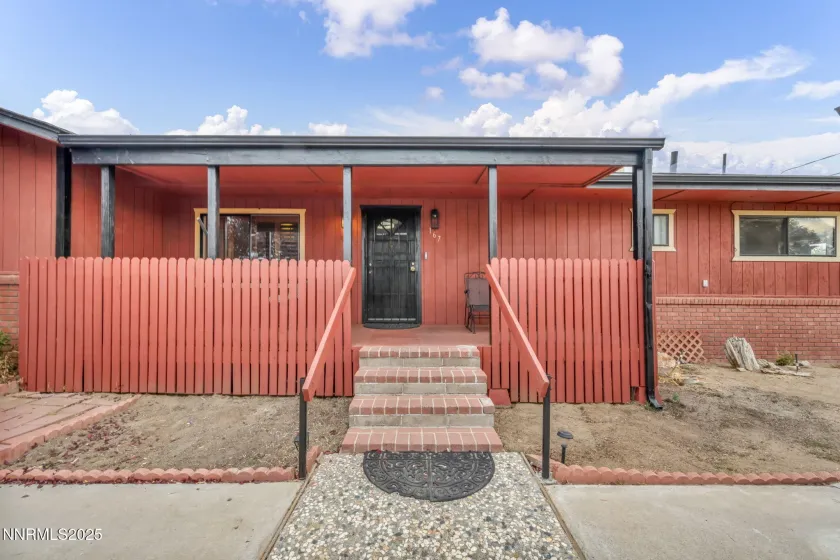 167 7th, Sun Valley, Nevada 89433, 3 Bedrooms Bedrooms, ,2 BathroomsBathrooms,Residential,Residential,7th,250056627