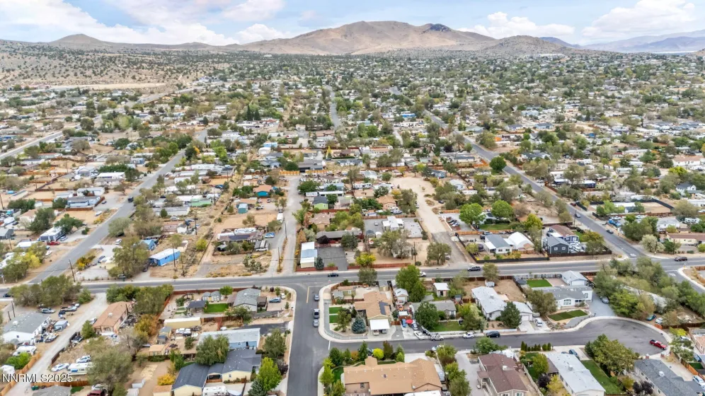 167 7th, Sun Valley, Nevada 89433, 3 Bedrooms Bedrooms, ,2 BathroomsBathrooms,Residential,Residential,7th,250056627