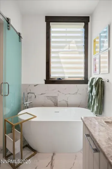 46 Beach Club, Stateline, Nevada 89449, 2 Bedrooms Bedrooms, ,3 BathroomsBathrooms,Residential,Residential,Beach Club,250056631