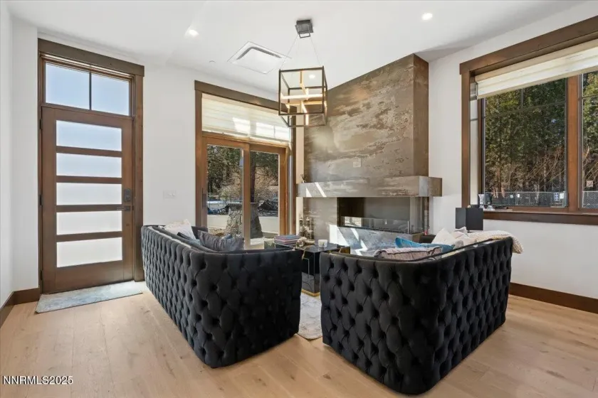 46 Beach Club, Stateline, Nevada 89449, 2 Bedrooms Bedrooms, ,3 BathroomsBathrooms,Residential,Residential,Beach Club,250056631