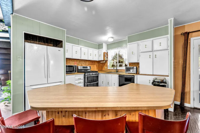 4000 Bobolink, Reno, Nevada 89508, 3 Bedrooms Bedrooms, ,2 BathroomsBathrooms,Residential,Residential,Bobolink,250056637