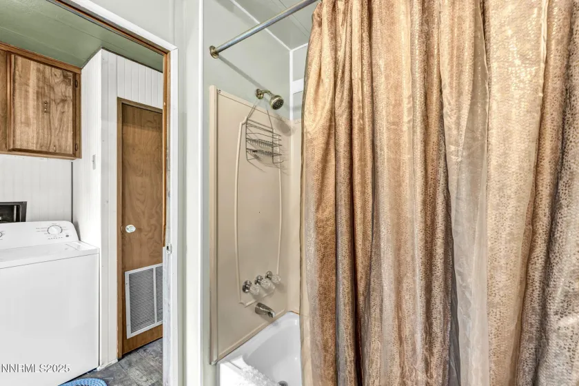 4000 Bobolink, Reno, Nevada 89508, 3 Bedrooms Bedrooms, ,2 BathroomsBathrooms,Residential,Residential,Bobolink,250056637