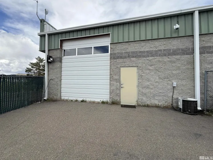 2562 Silver State, Minden, Nevada 89423, ,Commercial Sale,Residential,Silver State,250006326