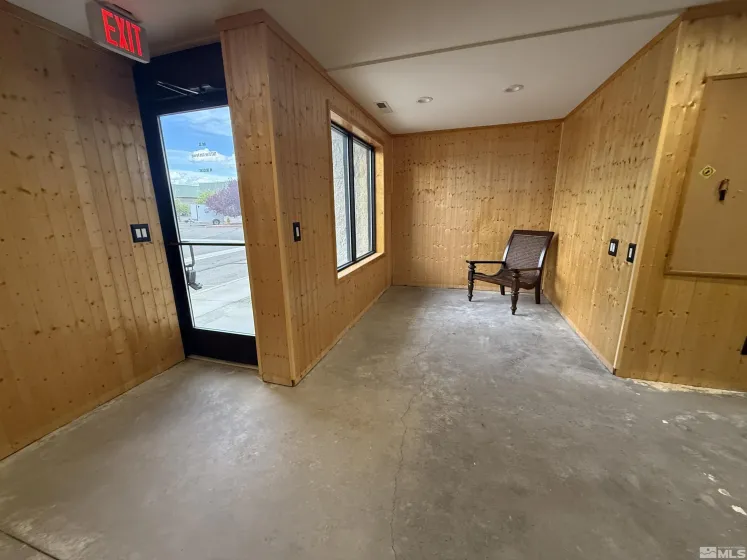 2562 Silver State, Minden, Nevada 89423, ,Commercial Sale,Residential,Silver State,250006326
