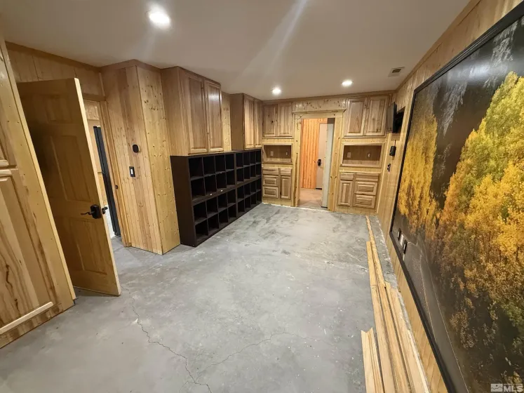 2562 Silver State, Minden, Nevada 89423, ,Commercial Sale,Residential,Silver State,250006326