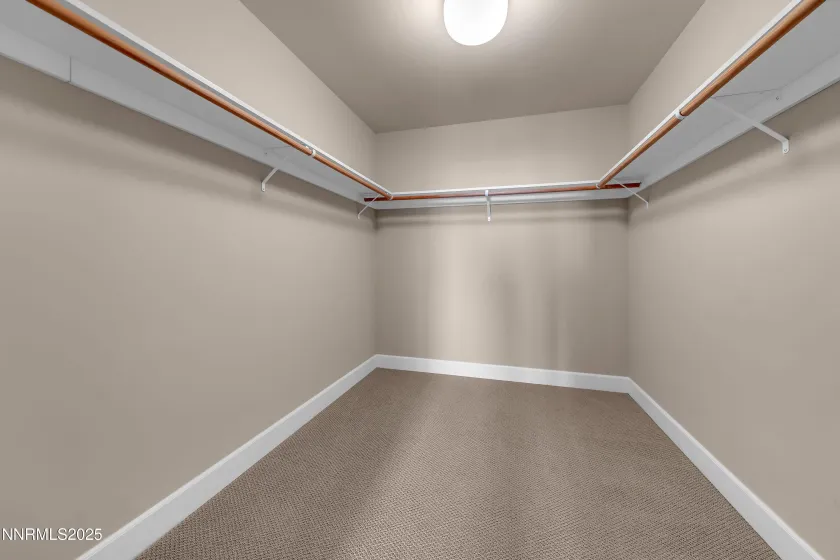 50 Sierra, Reno, Nevada 89501, 2 Bedrooms Bedrooms, ,2 BathroomsBathrooms,Residential,Residential,Sierra,250056644