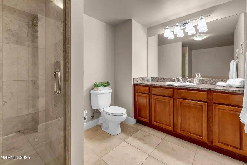 50 Sierra, Reno, Nevada 89501, 2 Bedrooms Bedrooms, ,2 BathroomsBathrooms,Residential,Residential,Sierra,250056644