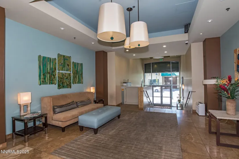 50 Sierra, Reno, Nevada 89501, 2 Bedrooms Bedrooms, ,2 BathroomsBathrooms,Residential,Residential,Sierra,250056644