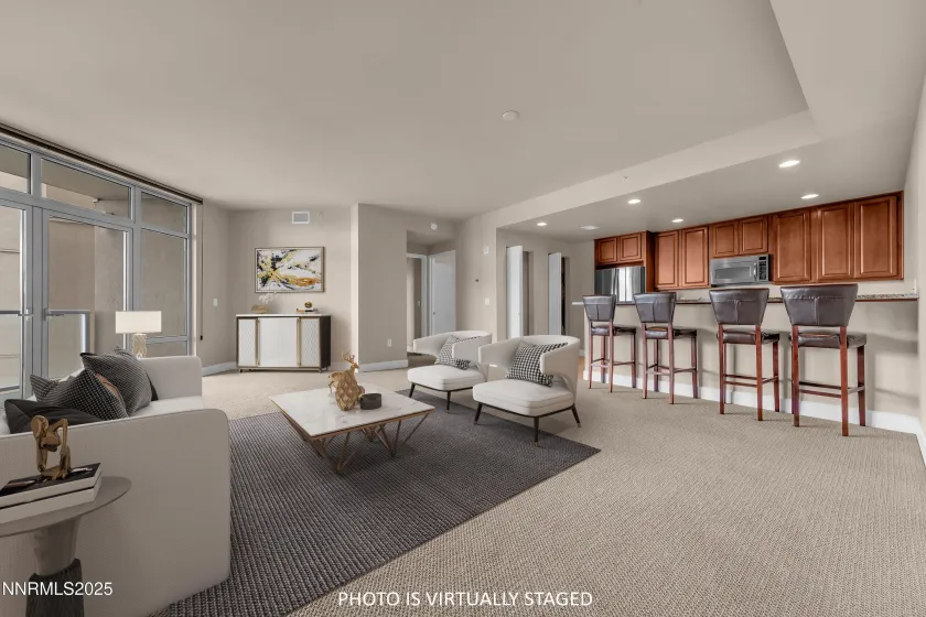 50 Sierra, Reno, Nevada 89501, 2 Bedrooms Bedrooms, ,2 BathroomsBathrooms,Residential,Residential,Sierra,250056644