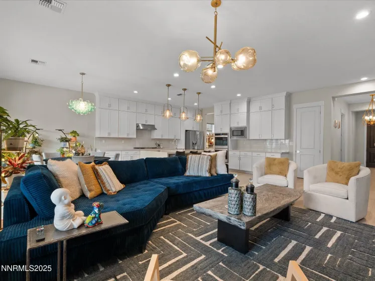 15026 Iron River, Reno, Nevada 89521, 3 Bedrooms Bedrooms, ,3 BathroomsBathrooms,Residential,Residential,Iron River,250056661