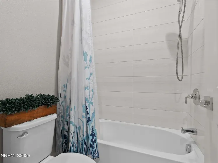 15026 Iron River, Reno, Nevada 89521, 3 Bedrooms Bedrooms, ,3 BathroomsBathrooms,Residential,Residential,Iron River,250056661