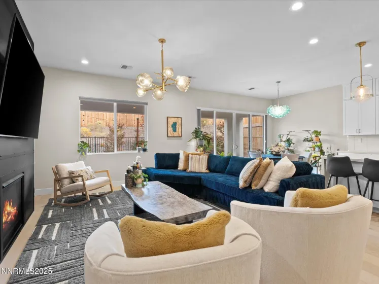 15026 Iron River, Reno, Nevada 89521, 3 Bedrooms Bedrooms, ,3 BathroomsBathrooms,Residential,Residential,Iron River,250056661