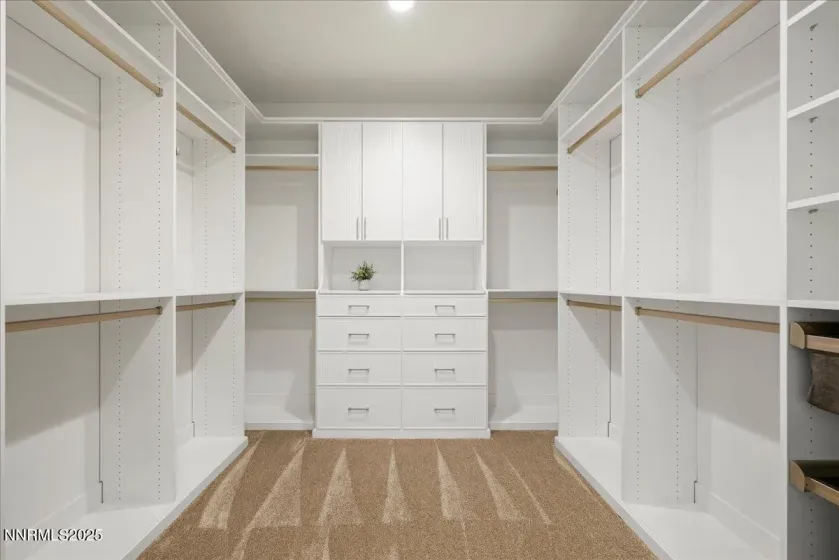 20555 Latour, Reno, Nevada 89511, 5 Bedrooms Bedrooms, ,5 BathroomsBathrooms,Residential,Residential,Latour,250056663