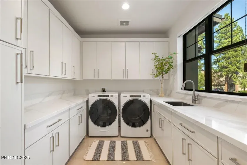 20555 Latour, Reno, Nevada 89511, 5 Bedrooms Bedrooms, ,5 BathroomsBathrooms,Residential,Residential,Latour,250056663