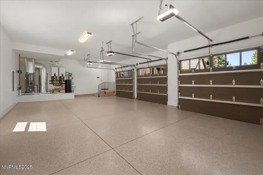 20555 Latour, Reno, Nevada 89511, 5 Bedrooms Bedrooms, ,5 BathroomsBathrooms,Residential,Residential,Latour,250056663