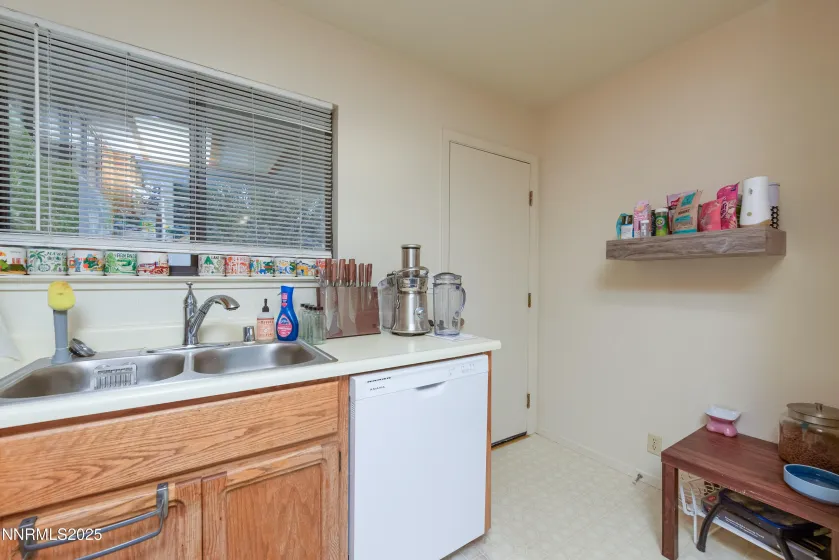 3532 Haystack, Carson City, Nevada 89705, 3 Bedrooms Bedrooms, ,2 BathroomsBathrooms,Residential,Residential,Haystack,250056666