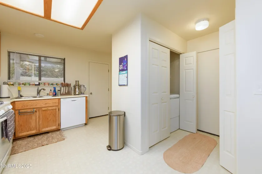 3532 Haystack, Carson City, Nevada 89705, 3 Bedrooms Bedrooms, ,2 BathroomsBathrooms,Residential,Residential,Haystack,250056666