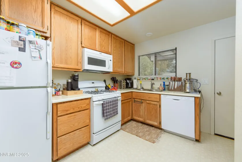 3532 Haystack, Carson City, Nevada 89705, 3 Bedrooms Bedrooms, ,2 BathroomsBathrooms,Residential,Residential,Haystack,250056666