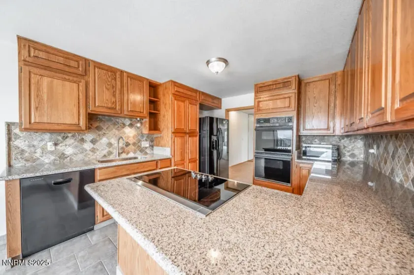 2220 Stone Mountain, Reno, Nevada 89519, 3 Bedrooms Bedrooms, ,3 BathroomsBathrooms,Residential,Residential,Stone Mountain,250056676