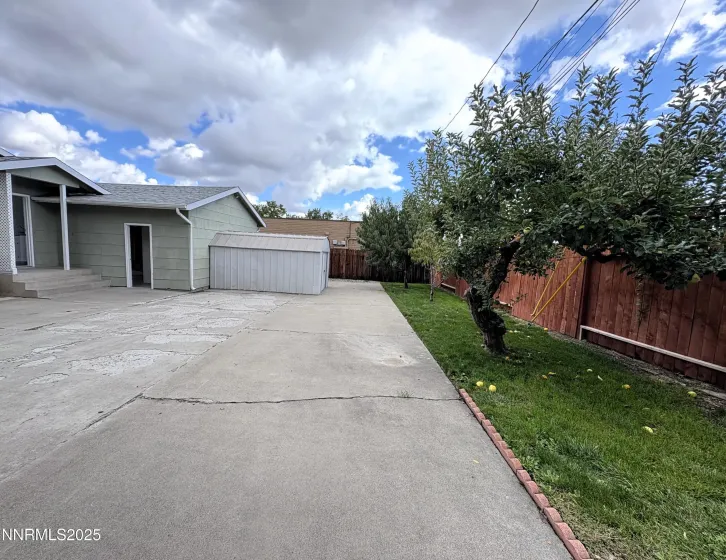 230 Glenmanor, Reno, Nevada 89509, 2 Bedrooms Bedrooms, ,1 BathroomBathrooms,Residential,Residential,Glenmanor,250056681