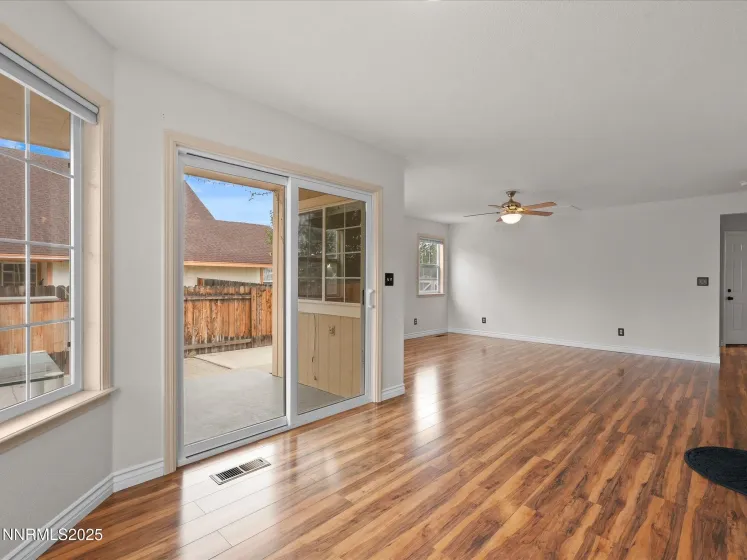 548 Briarwood, Carson City, Nevada 89701, 4 Bedrooms Bedrooms, ,3 BathroomsBathrooms,Residential,Residential,Briarwood,250056664