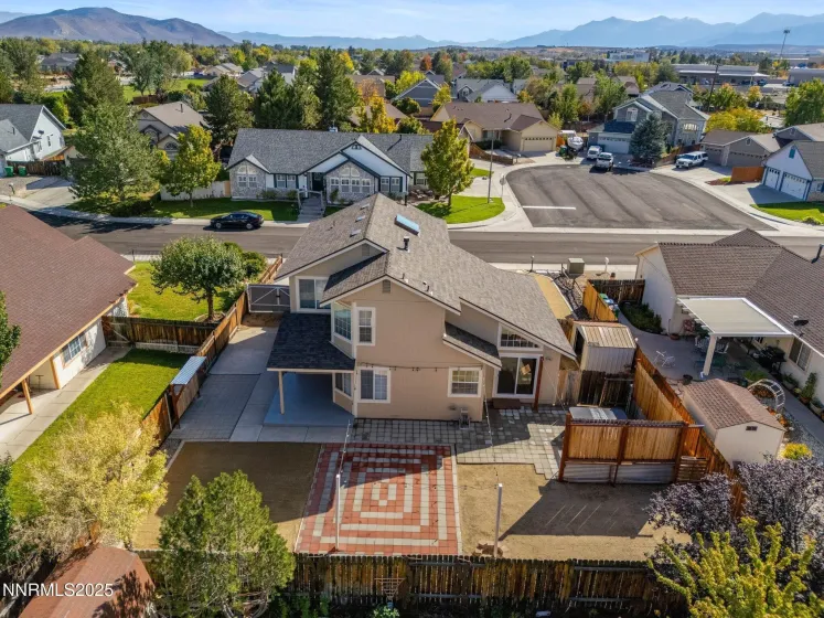 548 Briarwood, Carson City, Nevada 89701, 4 Bedrooms Bedrooms, ,3 BathroomsBathrooms,Residential,Residential,Briarwood,250056664