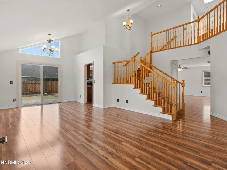 548 Briarwood, Carson City, Nevada 89701, 4 Bedrooms Bedrooms, ,3 BathroomsBathrooms,Residential,Residential,Briarwood,250056664