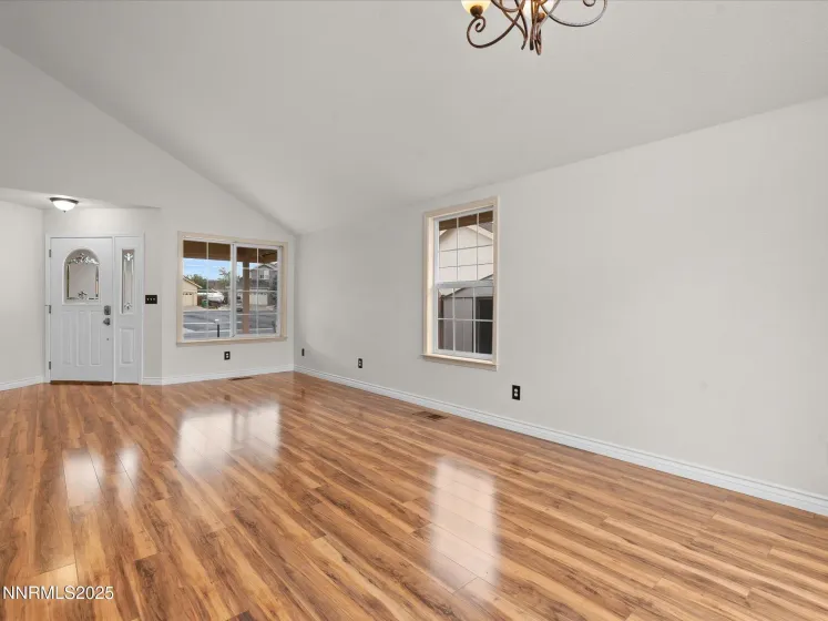 548 Briarwood, Carson City, Nevada 89701, 4 Bedrooms Bedrooms, ,3 BathroomsBathrooms,Residential,Residential,Briarwood,250056664