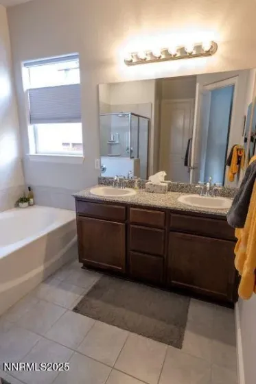 11043 Athabasca, Reno, Nevada 89506, 3 Bedrooms Bedrooms, ,2 BathroomsBathrooms,Residential,Residential,Athabasca,250056682