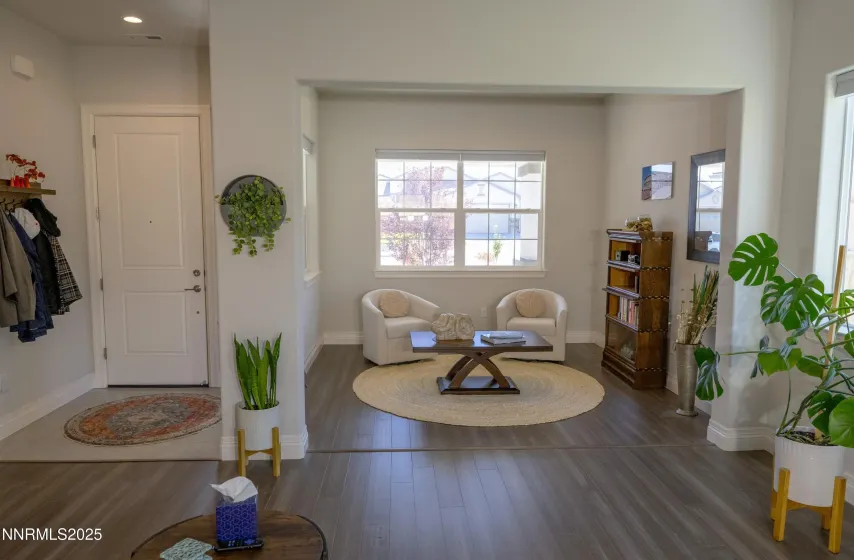 11043 Athabasca, Reno, Nevada 89506, 3 Bedrooms Bedrooms, ,2 BathroomsBathrooms,Residential,Residential,Athabasca,250056682