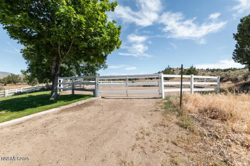 125 Columbia Hill, Reno, Nevada 89508, 4 Bedrooms Bedrooms, ,3 BathroomsBathrooms,Residential,Residential,Columbia Hill,250052925